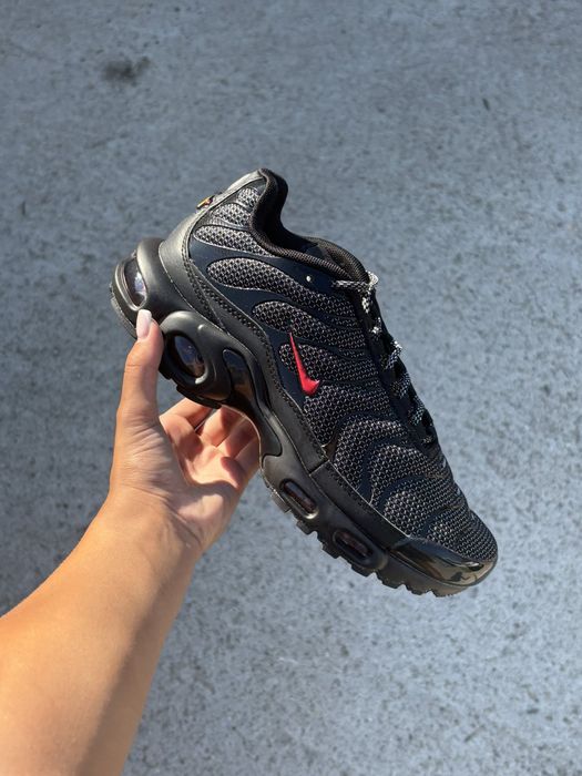 Nike Tn Chrome Red