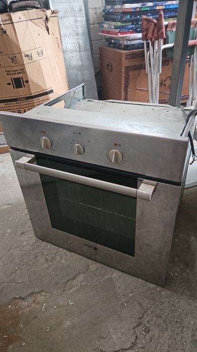 Горка стенка шкаф груглый стол