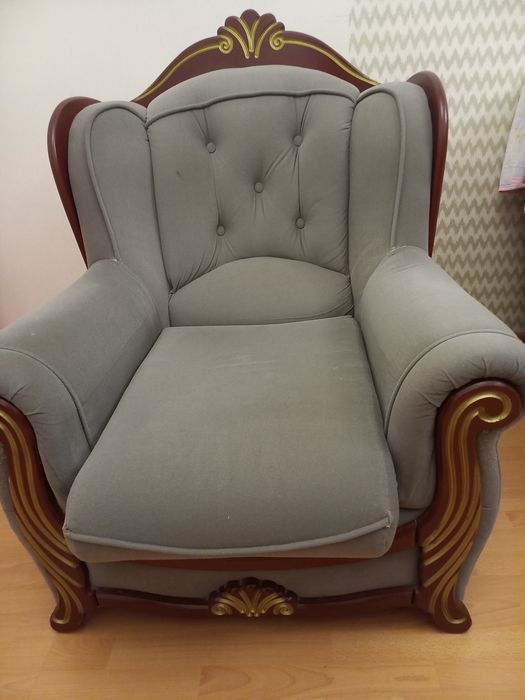 Продам диван и 2 кресла