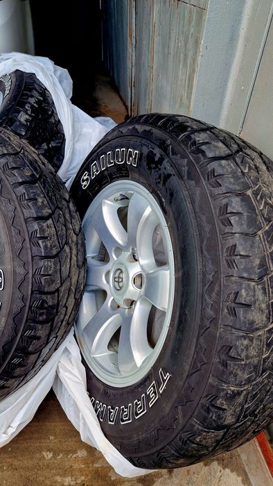 Продам  диски  в сборе   265/70 R17