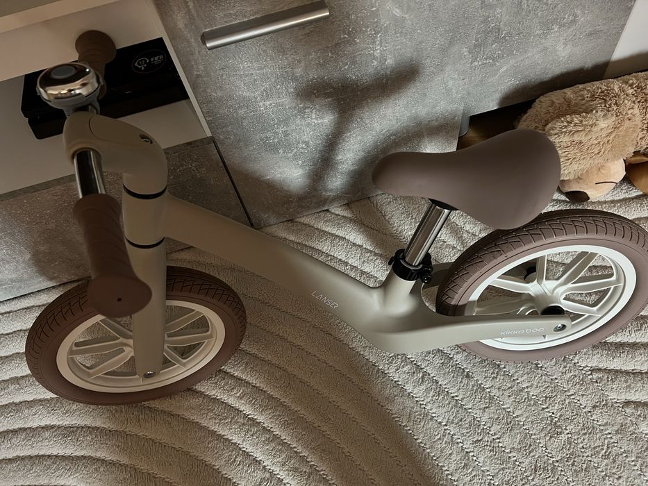 Bicicleta echilibru