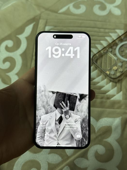 Продает iphone 15 pro max 256gb