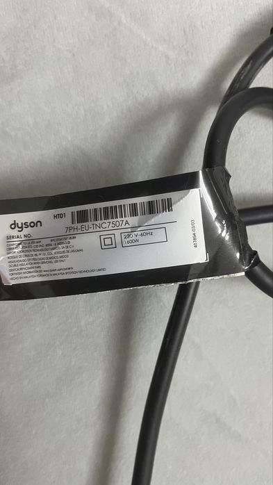 Dyson Airwrap розового цвета