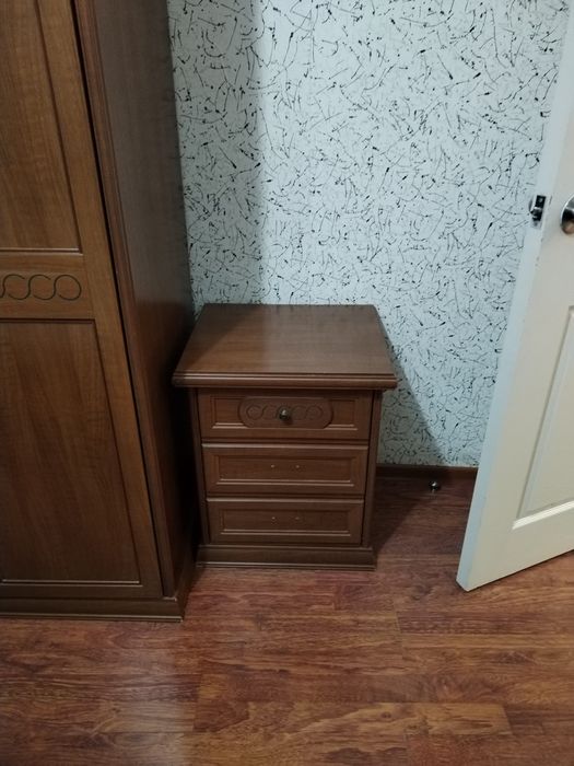 Продам спальний гарнитур