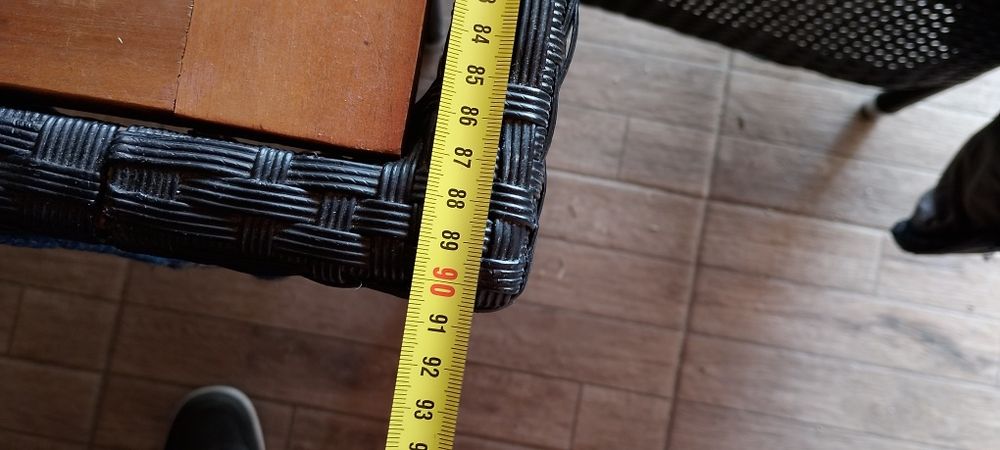 Продавам градински.ратанов комплект