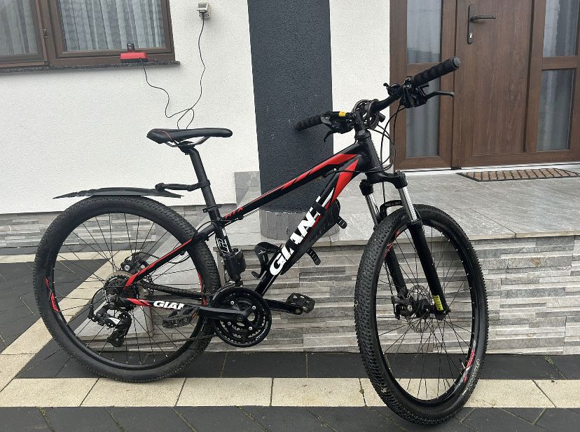 Bicicleta GIANT de vanzare