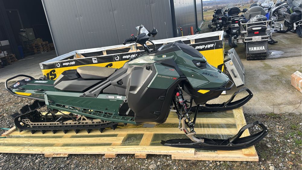 Snowmobil ski doo summit x expert 850 2026