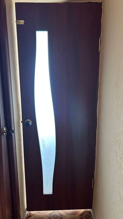 Есік шкаф беріп жіберем тегін