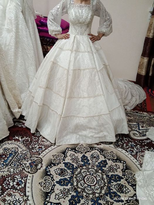 10 ta Kelin koylak  sotiladi 100