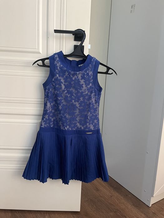 Платья и юбки  для девочек разных возрастов