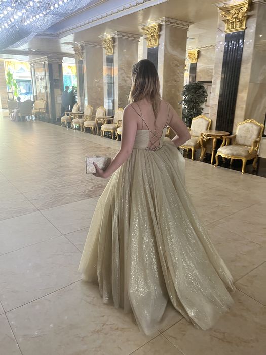 Абитуриентска рокля Sherri Hill