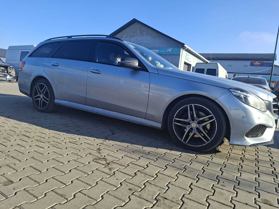 Usa dezechipata stanga/dreapta spate Mercedes W212 Facelift Break