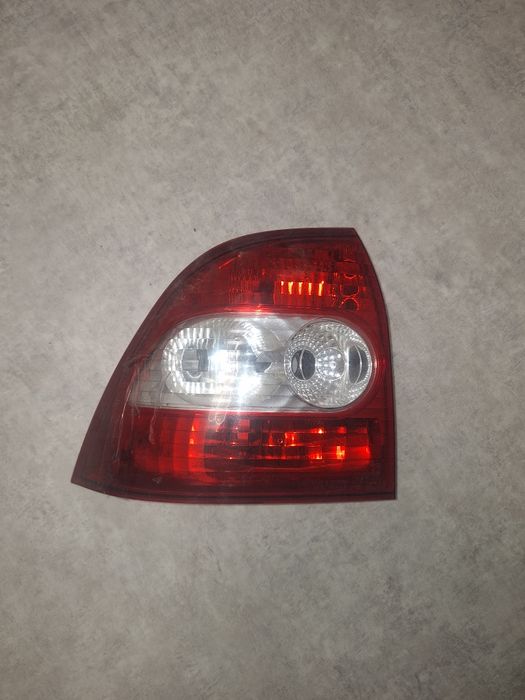 Продам задний фонарь приора