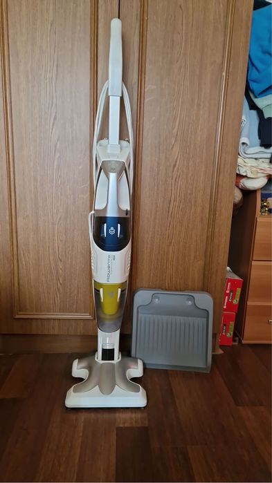 Aspirator vertical cu abur ROWENTA Clean&Steam Multi 1700W