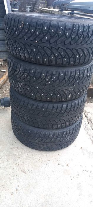 Michelin cu ținte/cuie 185 65 15 92 XL  225 45 17 si 165 70 14