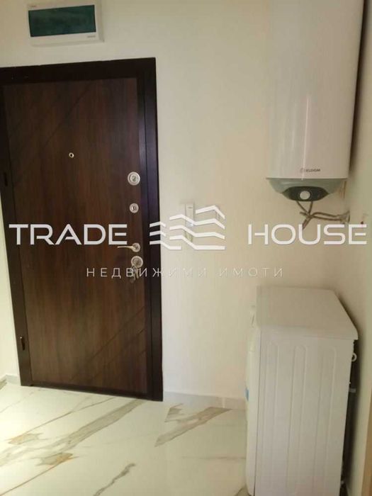 Дава се под наем Двустаен апартамент в Пловдив, Кючук Париж - 64 кв.м за 351.9 € - Снимка #1