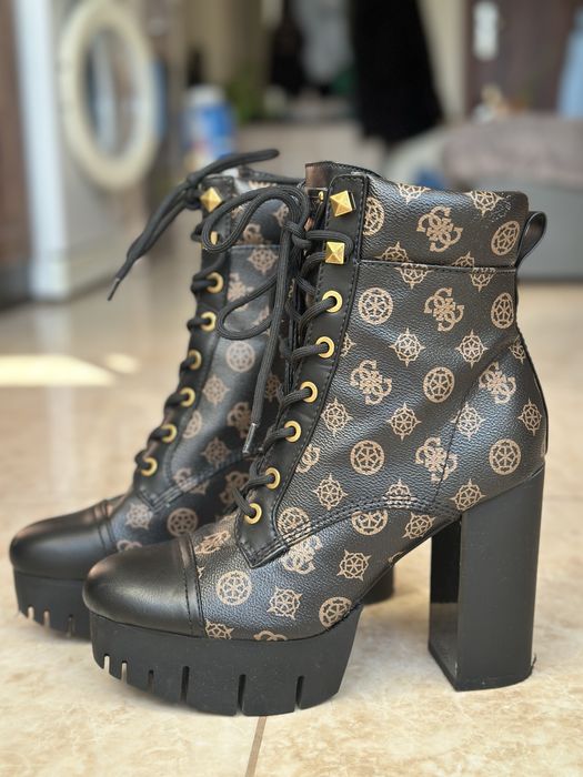 Guess кафяви боти на ток 40 номер