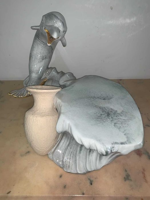 Fantana arteziana din portelan