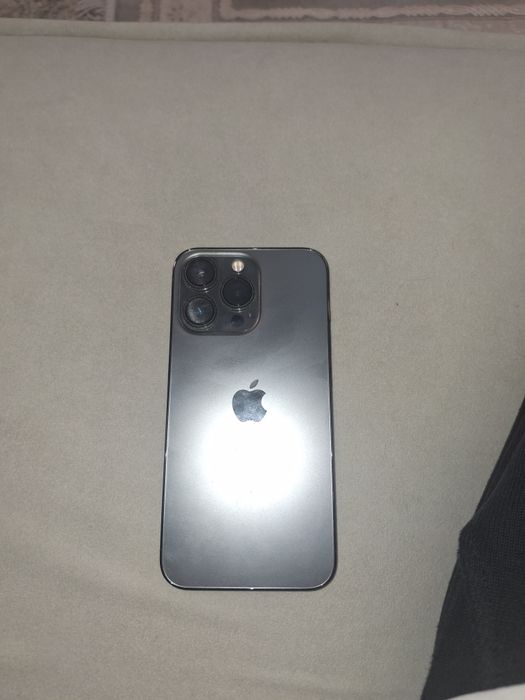 Продам Iphone 13 pro