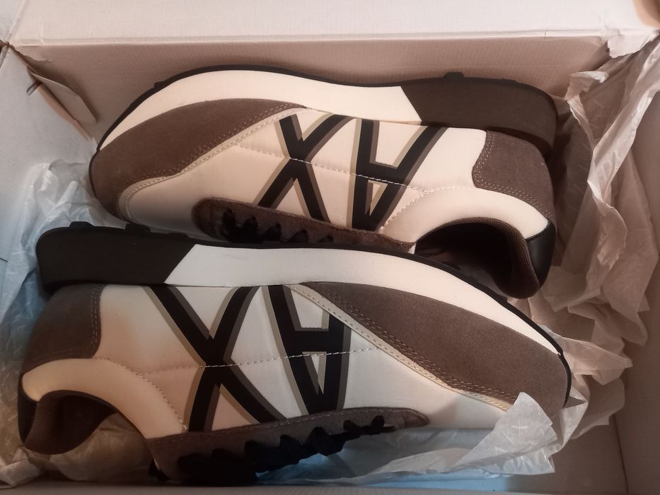 Продам новые кросовки