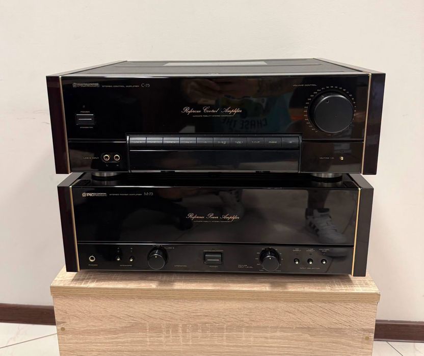 Колекционерски сет предусилвател + стъпало Pioneer Urushi C-73+ M-73