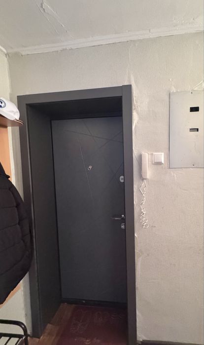 2 комнатная, Космонавтов 25