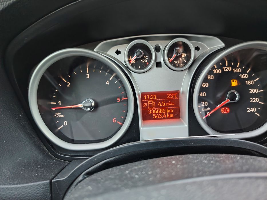 Ford focus  2010