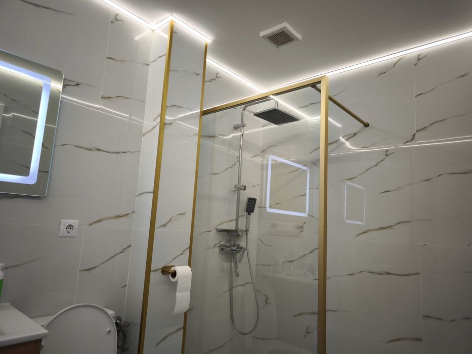 Amenajări interioare/ exterioare