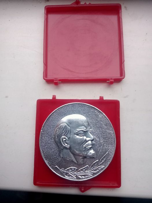 Настольны медаль Ленин