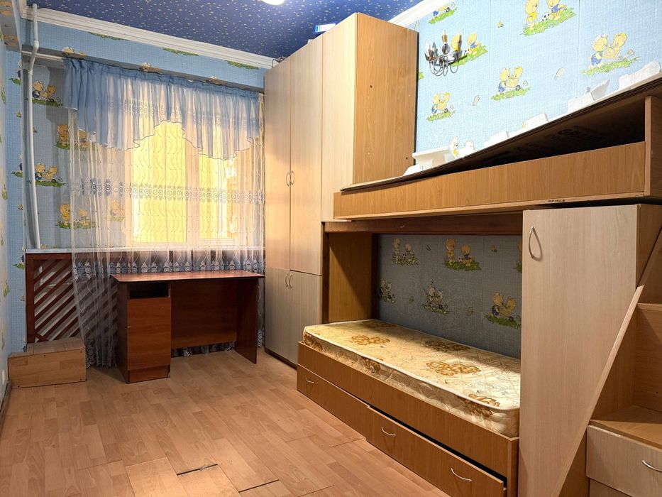 3/3/12 Школа №282,40 лет Победы, Тузель 3 

#Три   -   комнаты • 3/12