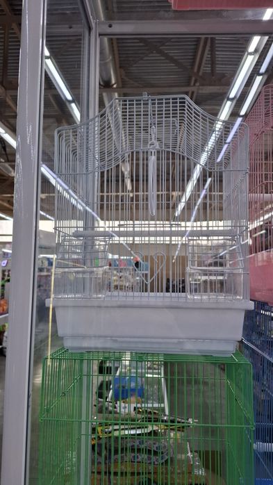Клетки для декоративных птиц,попугаев