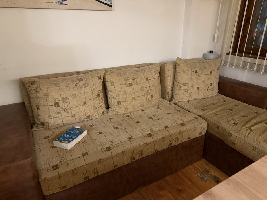 Разтегателен диван с ракла