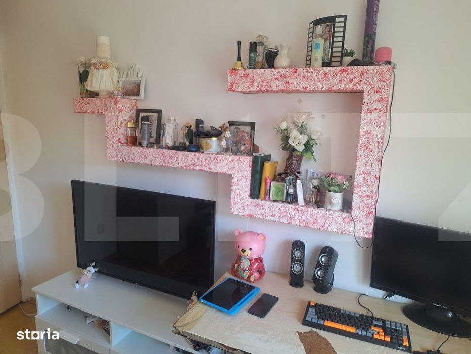 Apartament 2 camere de vanzare, 67 mp, decomandat, etaj 1, Logoj
