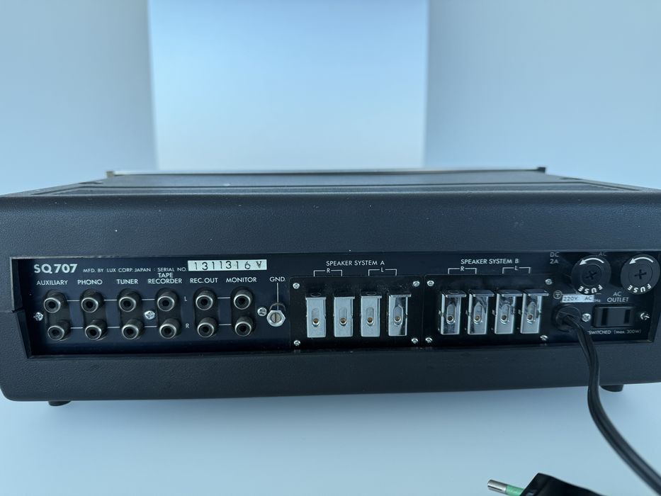Luxman SQ-707 стерео усилвател