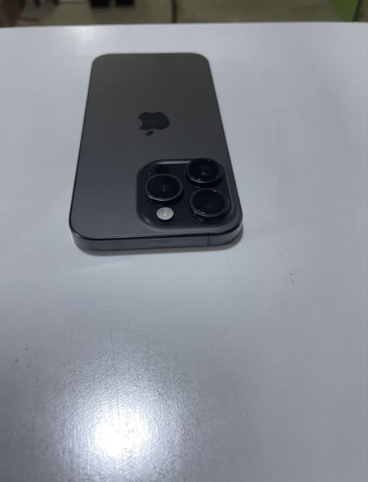 Iphone 15 pro qora rangda 128 GB