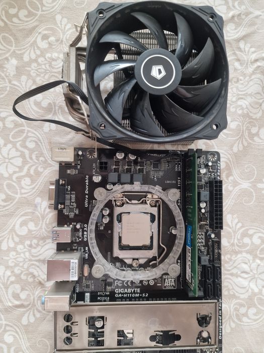 Intel Core i5-7500  озу dd4 8 gb gigabyte h-110