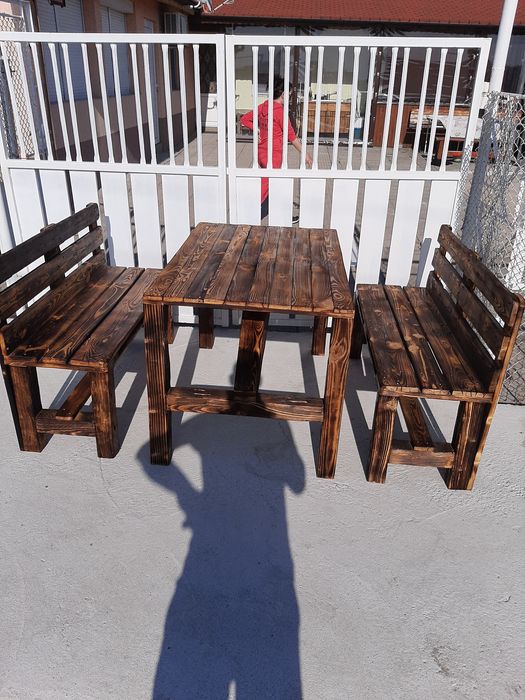 Правя маси и пейки  комплекти  по поръчка