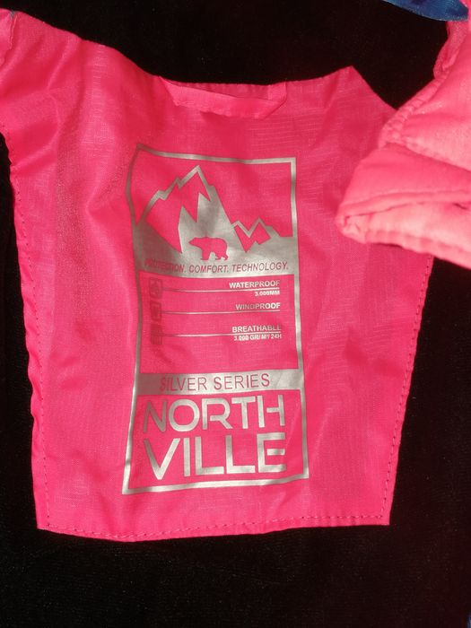 Hanuite fetite în stare f bună toamna iarna