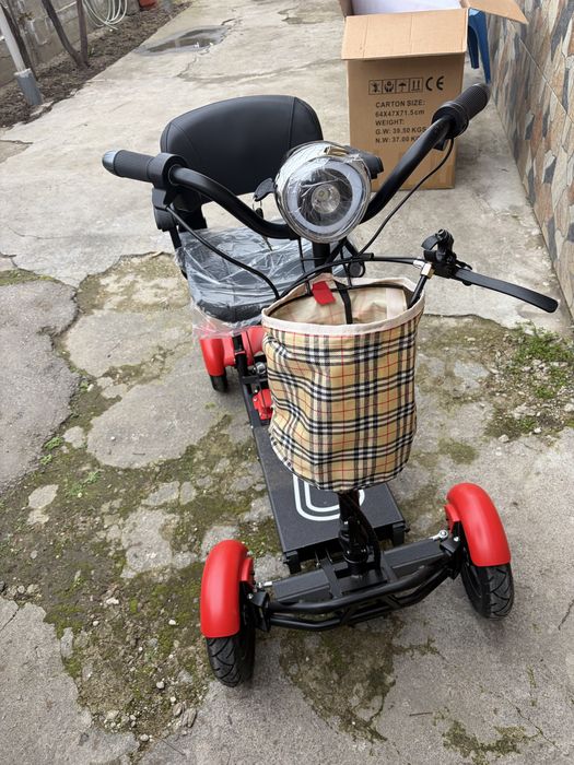 Скутер четириколка -нов