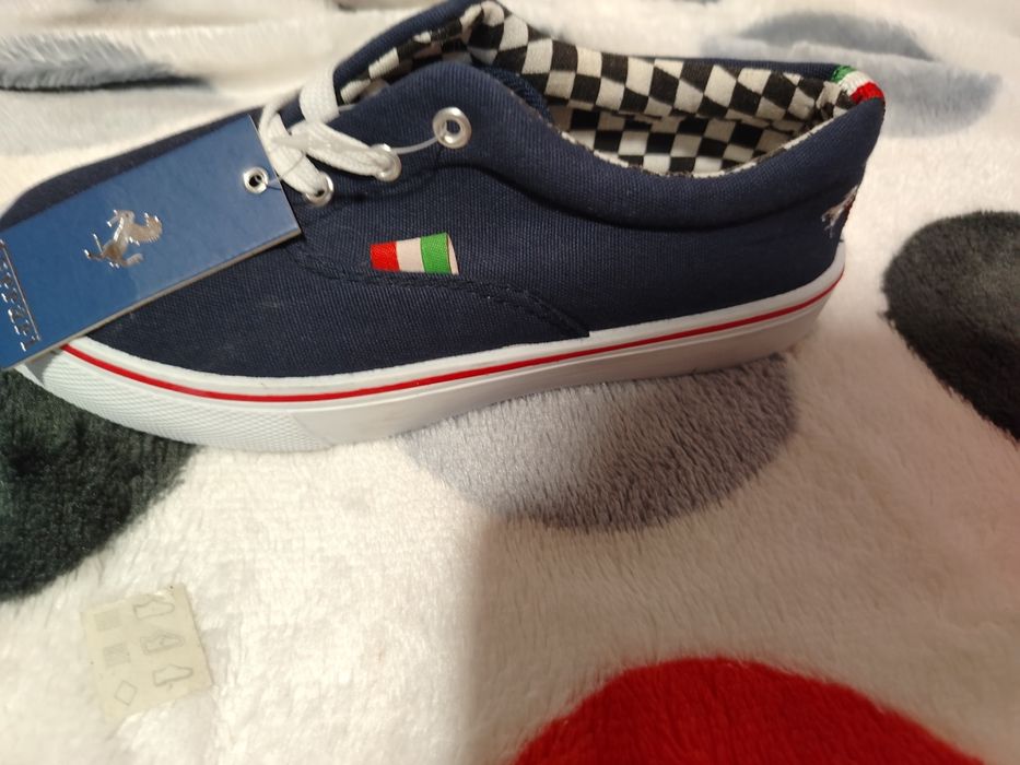 Teniși/adidași Ferrari  mărime 35