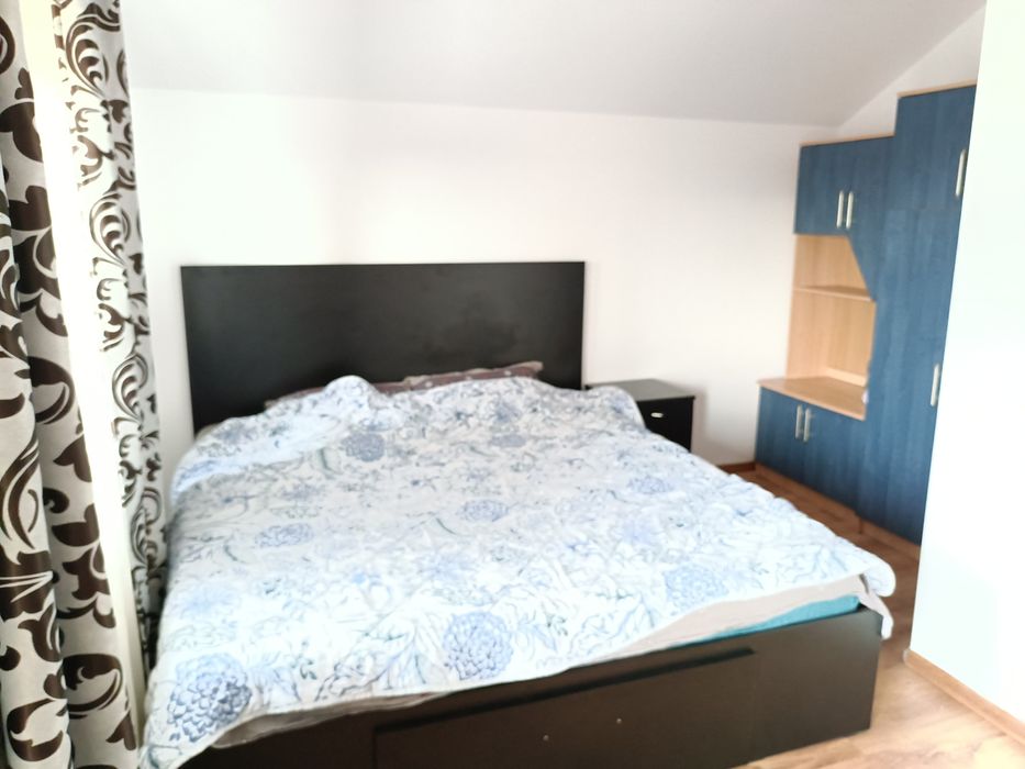 Închiriez etaj casa , duplex, Miroslava