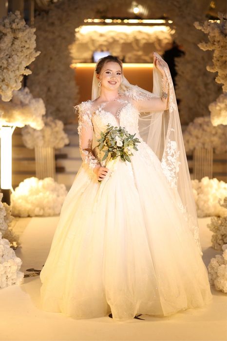 Vand rochie de mireasa