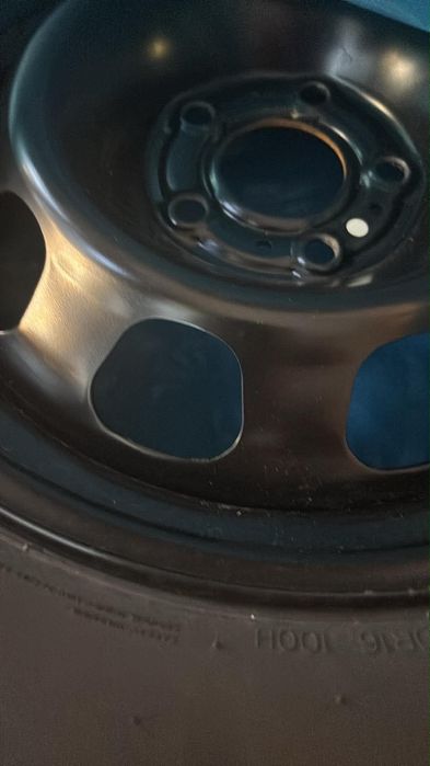 НОВИ ГУМИ С ДЖАНТИ 215/70 R16 100H