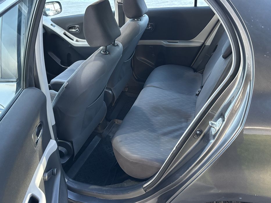 Toyota Yaris  1,4 d4d, 6- скорости.