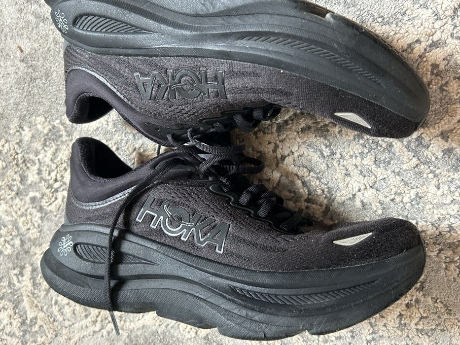 Hoka Bondi 9 - mărimea 40 EU - 300 lei.
