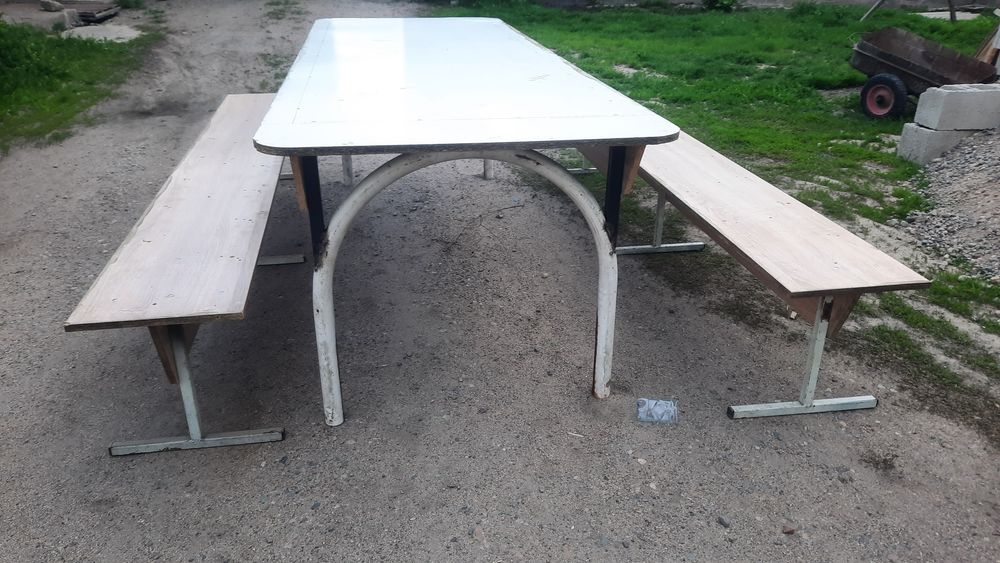 Продам столы,скамейки.