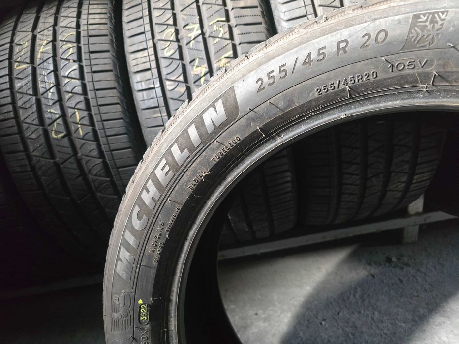 255 45 20 105V Michelin Alpin5 SUV Iarna