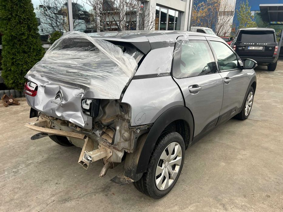 Citroen C4 Cactus 2019 Avariat 1.2 benzina 77.000km navi led
