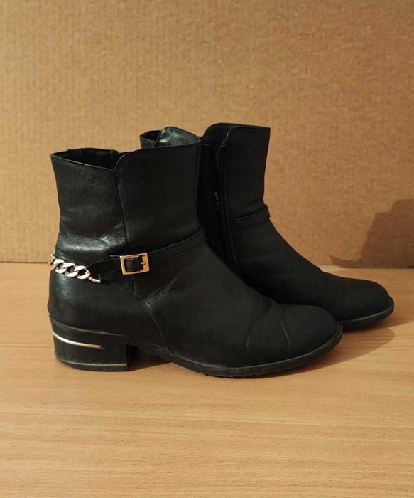 Продаю осенние ботинки женские б/у 40 р-р