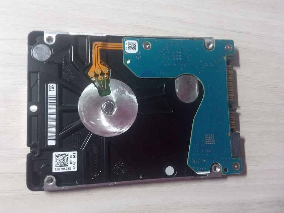 Продам жёсткий диск Seagate 1tb